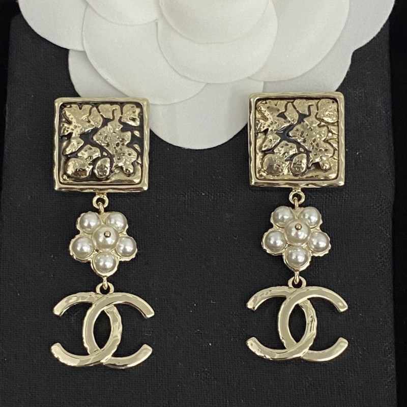 Ch**el earrings